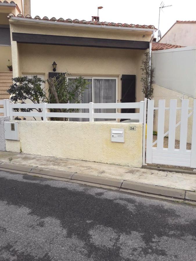 Maison Charmante A Sainte-Marie Avec Grand Jardin מראה חיצוני תמונה